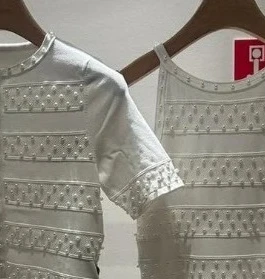 Women's white knitted two-piece suit with pearl slim-fitting suspender dress or short-sleeved round neck cardigan