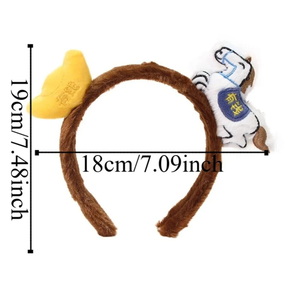 Aro de pelo de caballo de dibujos animados de felpa, tocado de Pony rojo con amuleto de la suerte, estilo chino, exquisita diadema de mascota de Año Nuevo, accesorio para fotografía