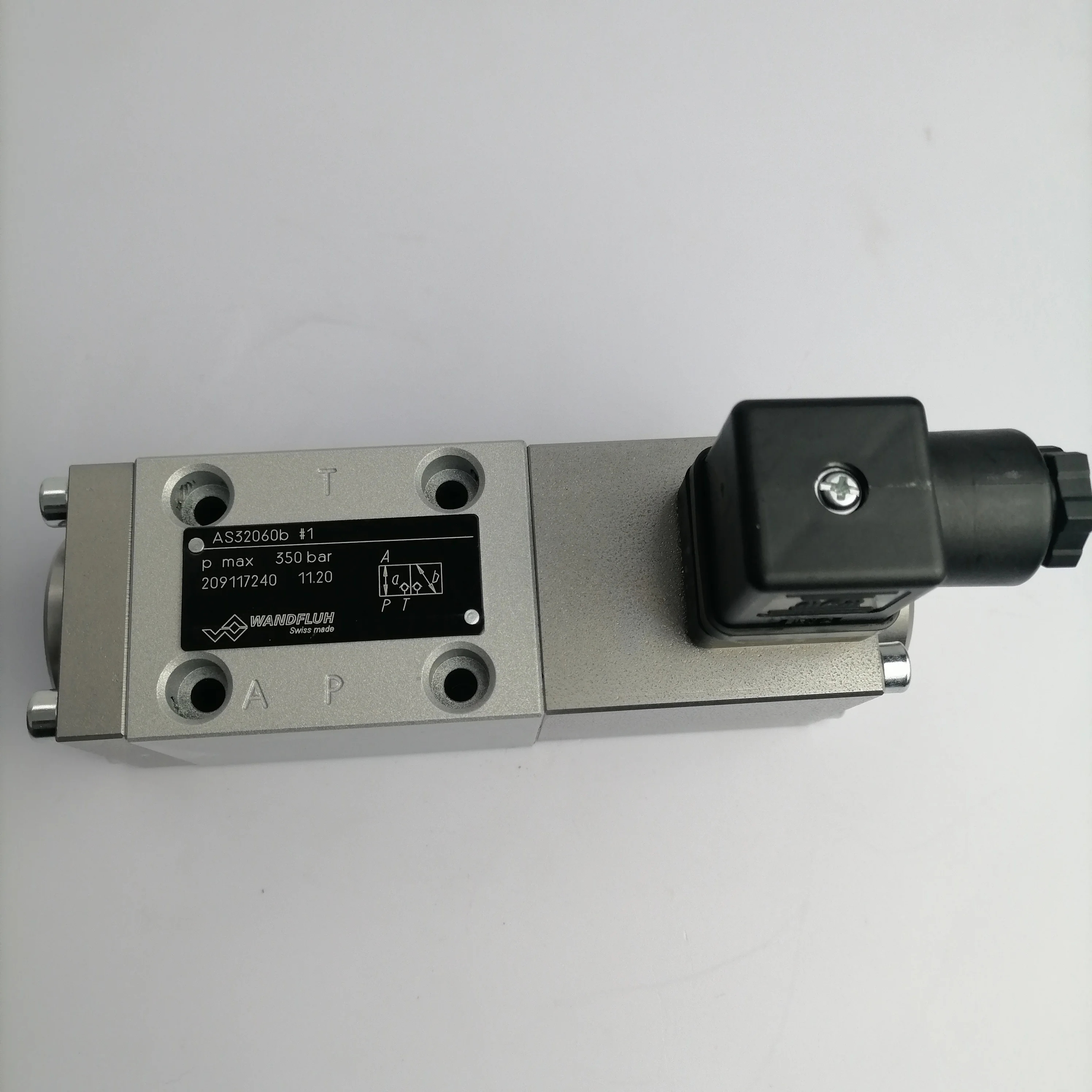 

original Wandfluh hydraulic solenoid valves AS32060B-R230