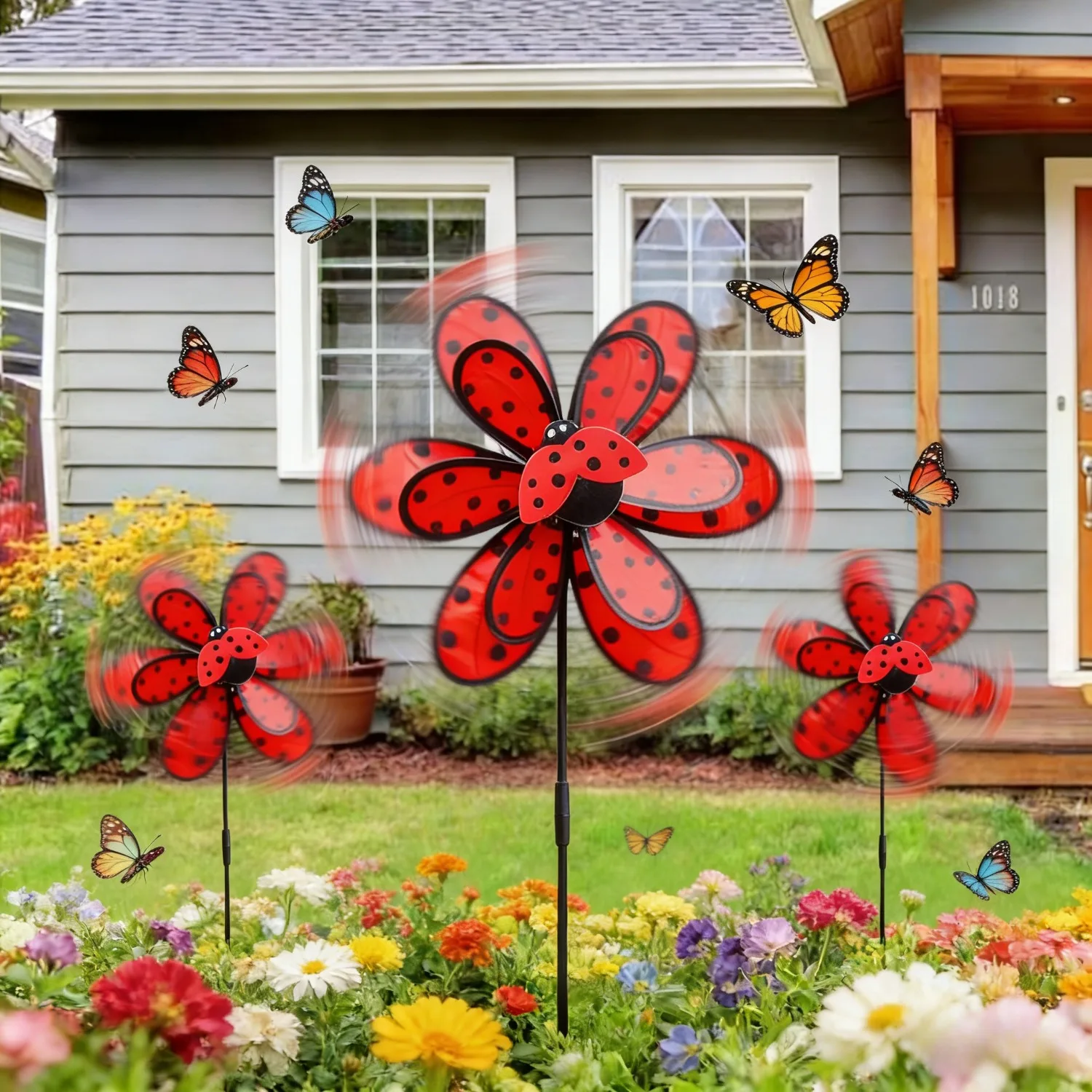 A Ladybug-shaped Pinwheel Garden Decoration - Courtyard Wind Spinner, Weather Vane, Wind Toy, with Double-layer Rotating Blades