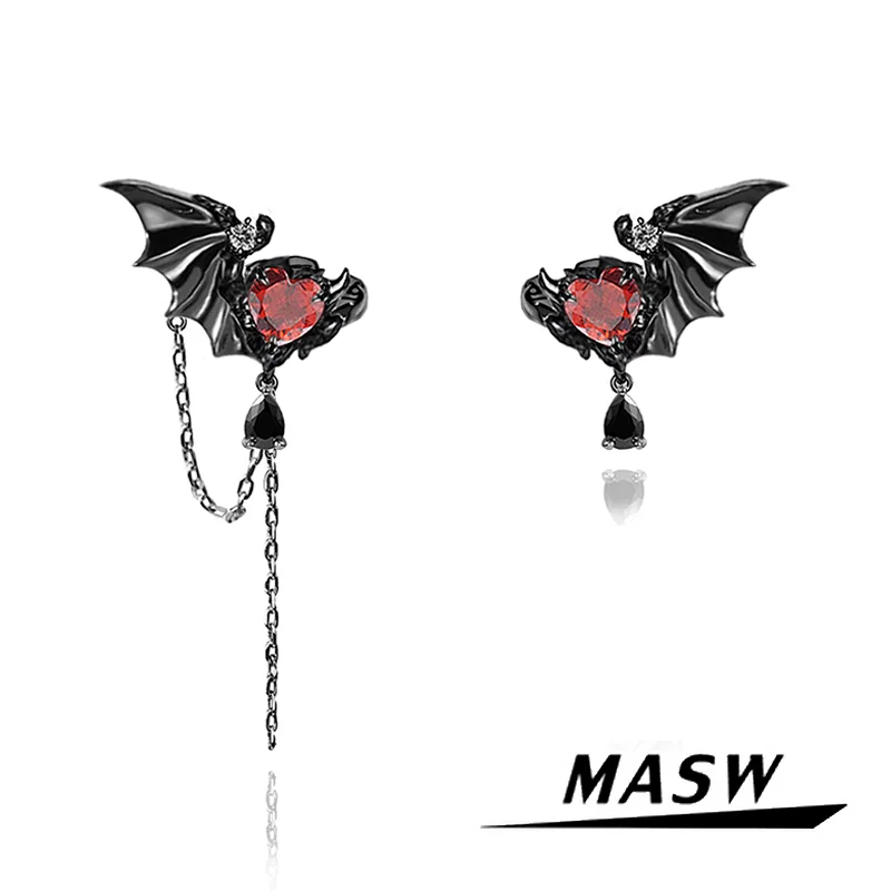 

MASW Original Design Hiphop Cool Trend Red Glass Black Feather Clip Earrings For Women Girl Earcuff No Piercing Jewelry 2023 New