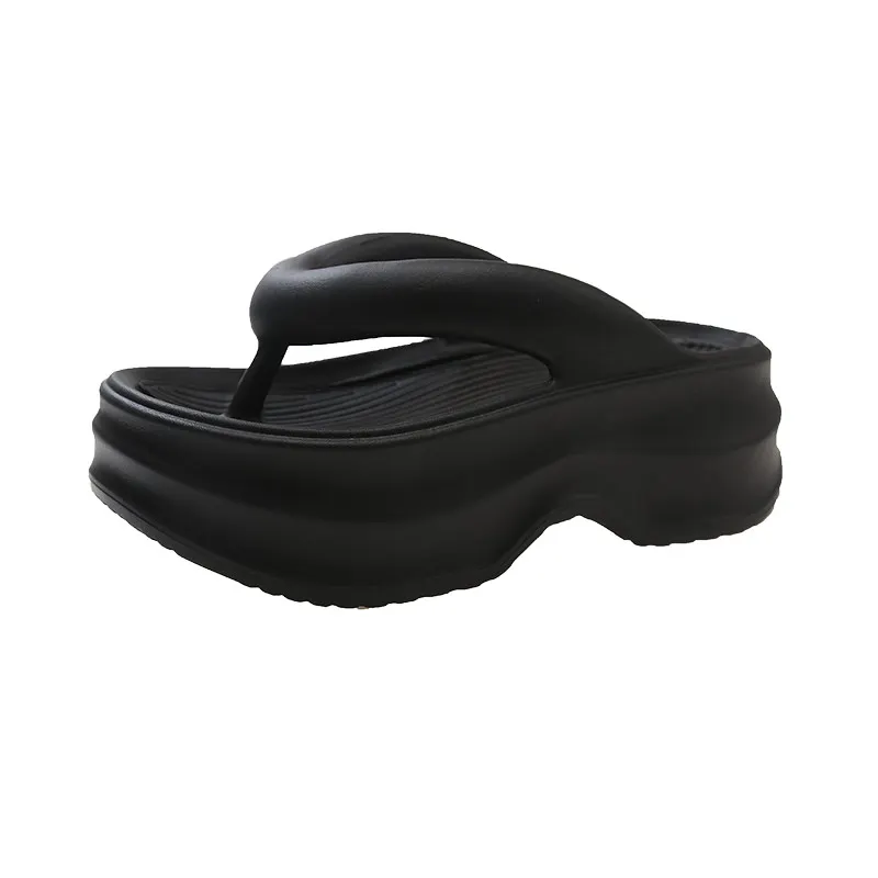 Infradito Ins con suola spessa che aumenta l'altezza per le donne In estate EVA Soft Sole versatili pantofole da spiaggia per abbigliamento Outdoor