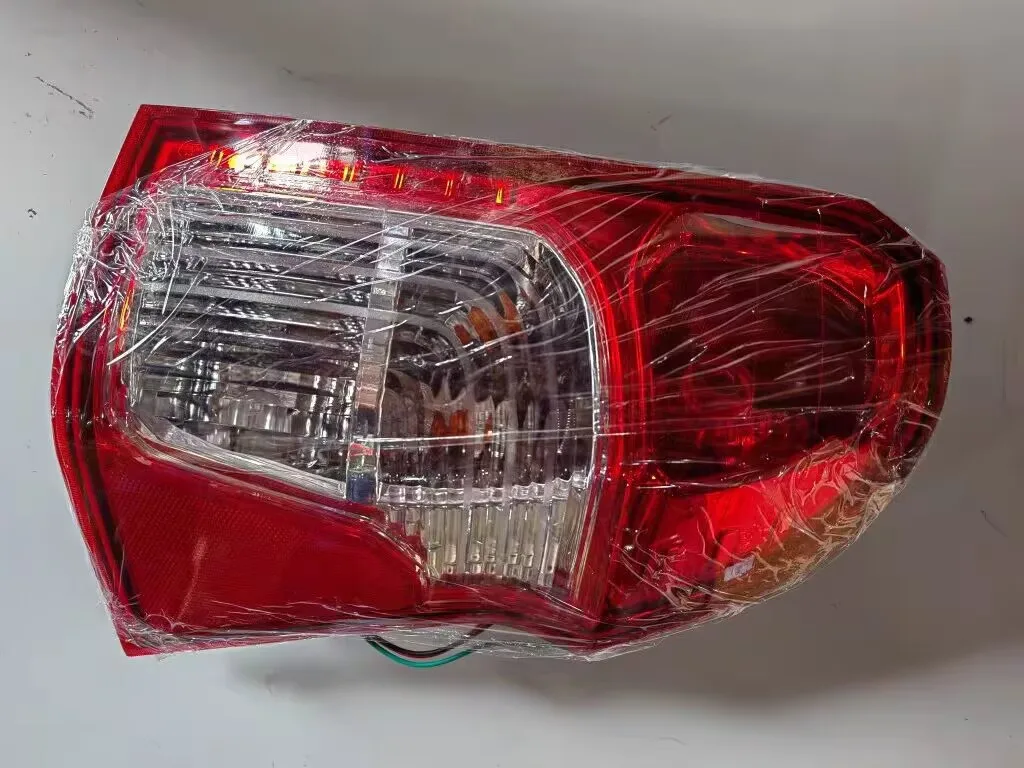 

8360132500 8360232500 For Ssangyong Actyon Sports 2013-2016 Rear Tail Light Turn Signal Light Stop Brake Fog Lamp Tail LampAssy