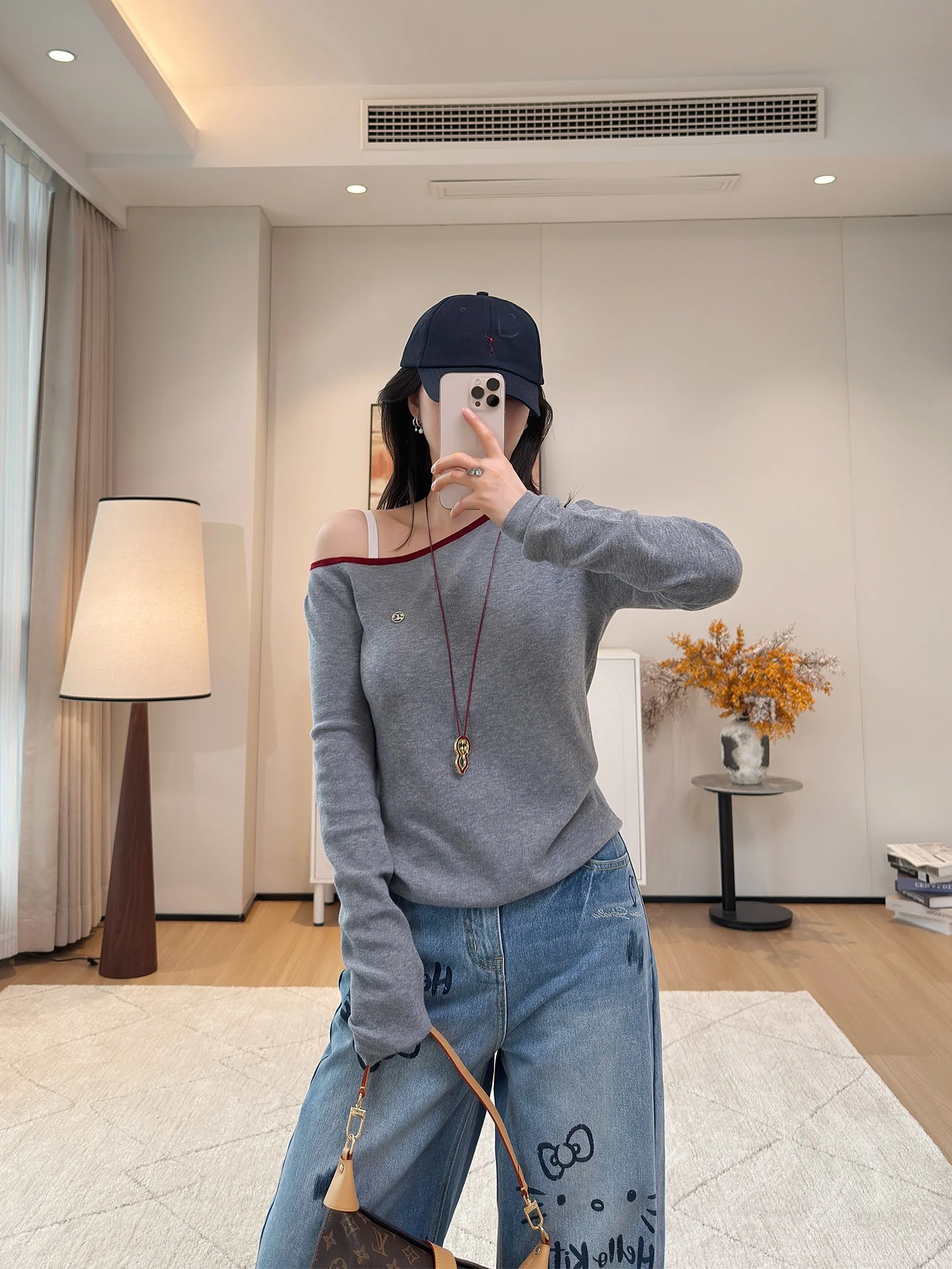 

Silk Knitted Shoulder Bared Long Sleeve Women's Fit Shirt Design Sense Long Sleeve T Shirt Original C Red Slant Shoulder