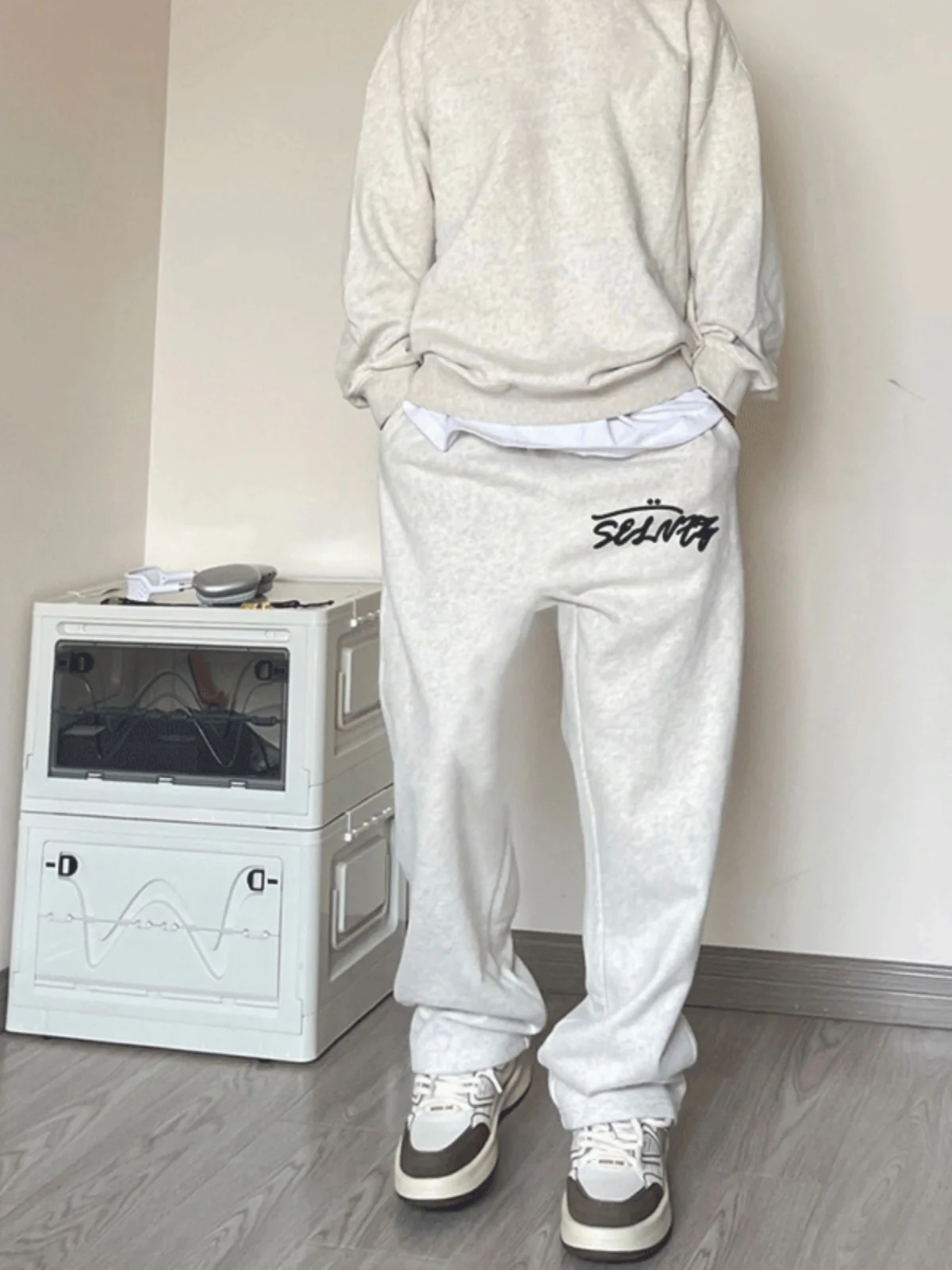 

Мужские спортивные брюки American Sle, повседневные, свободного кроя, осенне-зимние, с принтом-буквенным, широкие штанины, на шнурке, молодежные, Vitali Sle