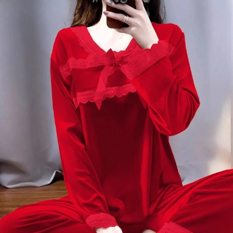 High-end Diamond Velvet Pajamas Women's Fall and Winter Long-sleeved Loungewear Set Sweet French 2026 New Doll Collar Underwear