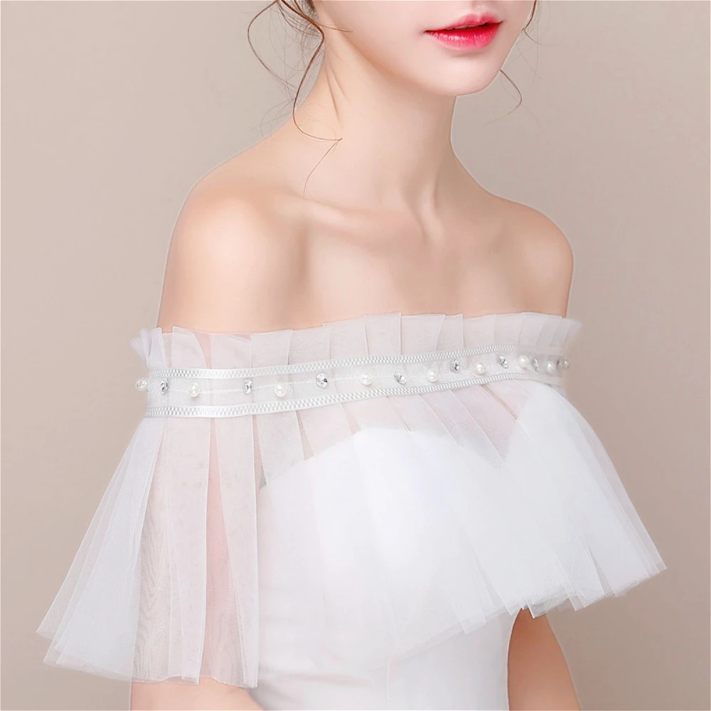 

Свадебная кружевная накидка с открытыми плечами и рюшами, тюль со стразами и жемчугом, шаль для женщин, болеро, свадебные аксессуары