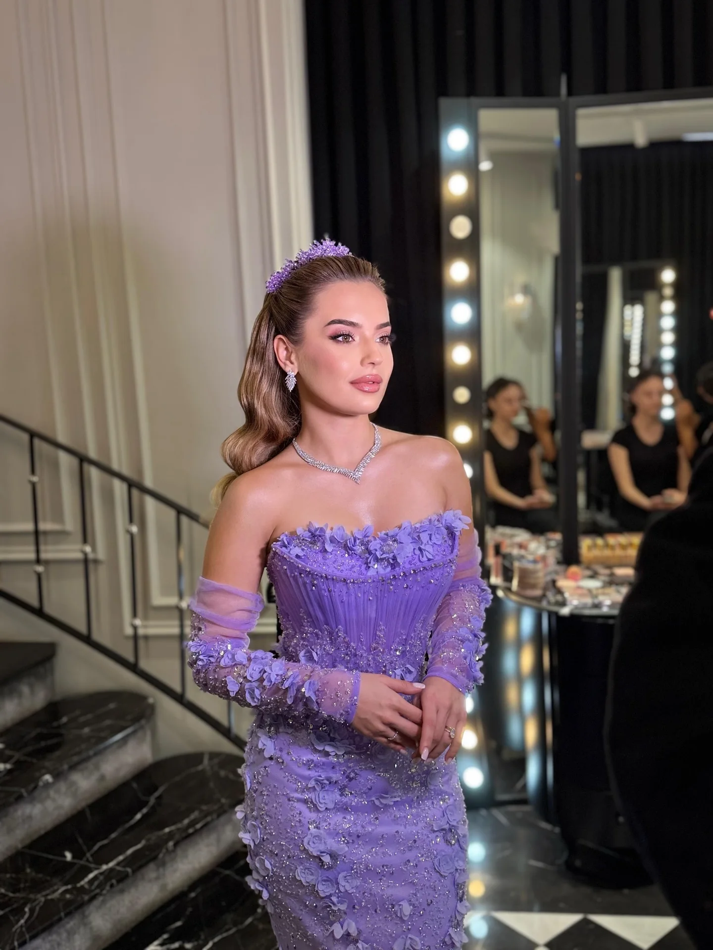 예쁜 비즈 레이스 아플리케 프롬 드레스 스트랩리스 꽃 레이스 메쉬 이브닝 파티 드레스 맞춤 제작 튤 파티 가운