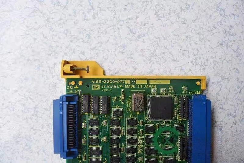 ل FANUC A16B-2200-0775 لوحة دوائر كهربائية A16B-2200-0775 مستعملة