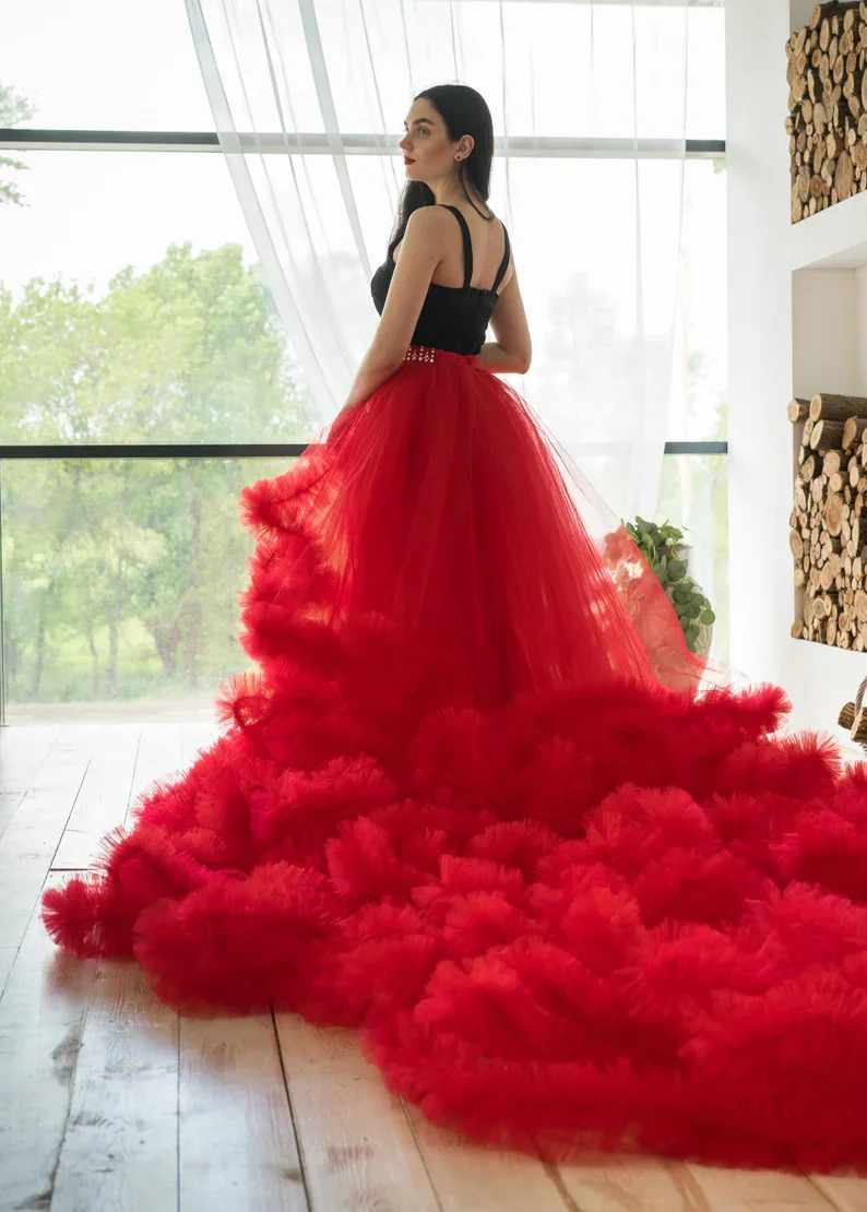 Saia de tule feita sob medida com cauda longa, babados vermelhos, saias de noiva para casamento, sessão de fotos, cintura elástica, adereços de saia de noiva