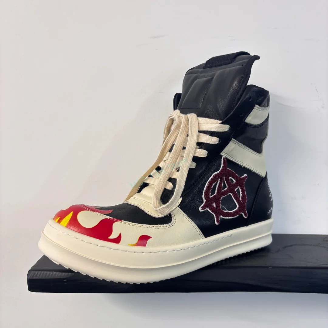 

Brand Men Casual Shoes Genuine Leather Lace Up Print Ankle Owen Platform Boots High Street Vintage Luxury Sneakers Black