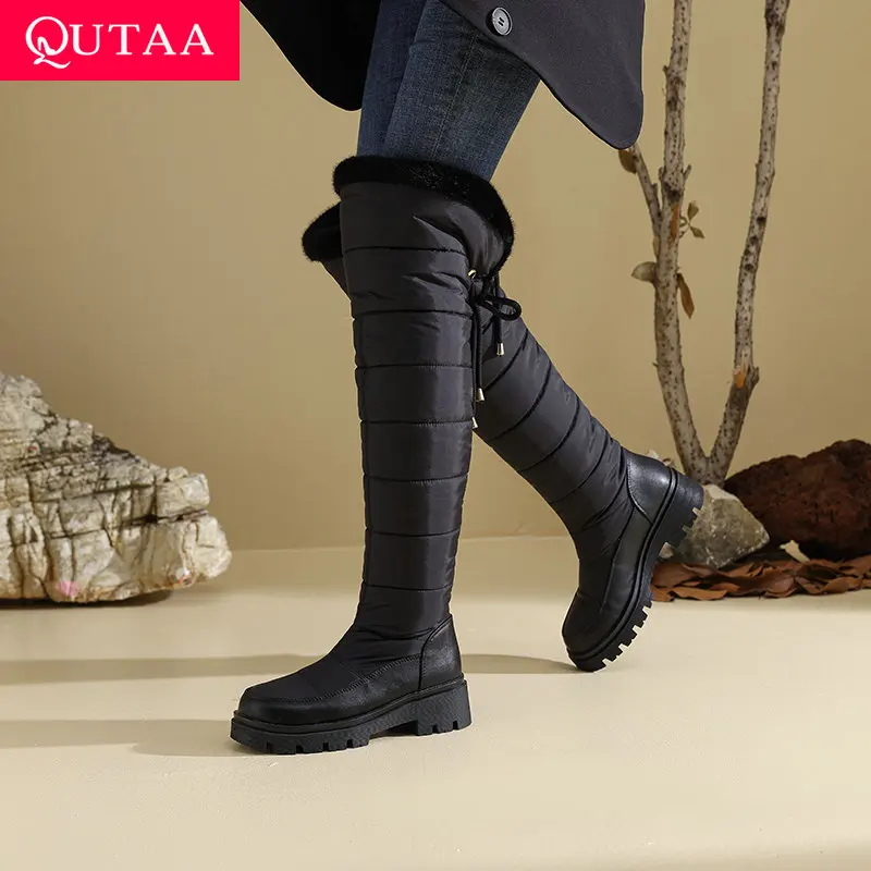 QUTAA موضة النساء فوق حذاء برقبة للركبة أحذية الشتاء أسفل النسيج الدافئة منخفضة الكعب سستة الثلوج الأحذية جولة تو التمهيد الطويل 35-43