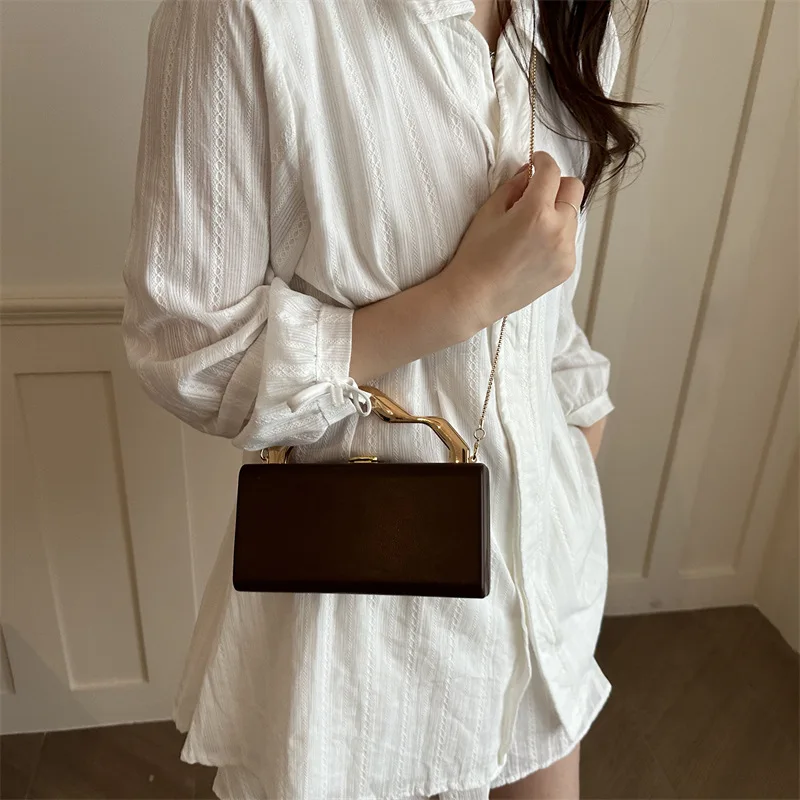 Europe and the United States cross-border new curved metal arm shape bag fashion personality celebrity small handbag