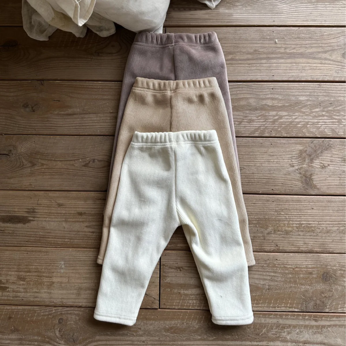 

2024 Winter New Baby Plus Velvet Thick Leggings Solid Infant Boy Girl Ribbed Trousers Toddler Leggings Girls Warm Stretch Pants