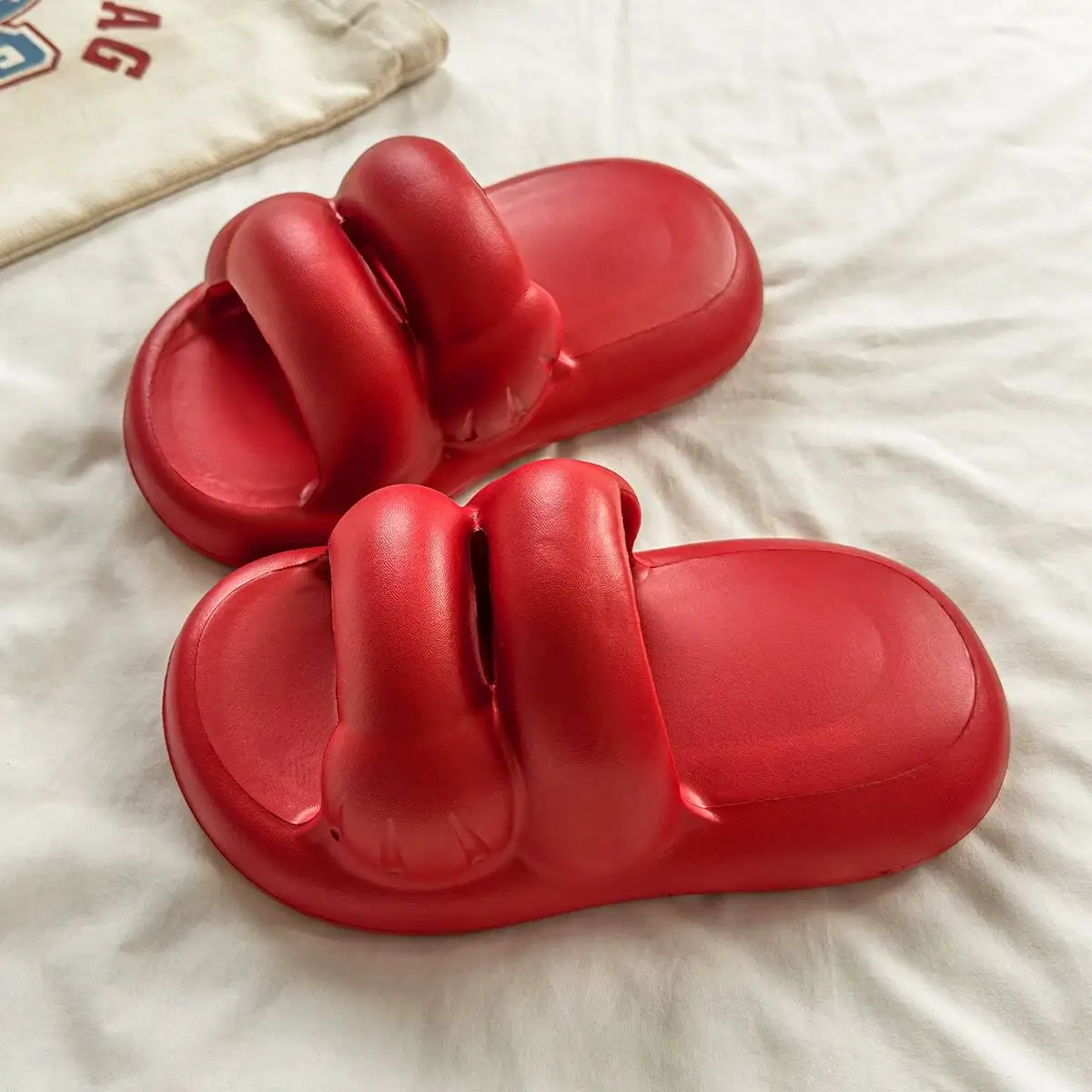 2026 Women Red Cute Paw Shape Cloud Feel Slides Thick Platform Non Slip Bath Shower Slippers Couple Indoor Home Comfort Summer