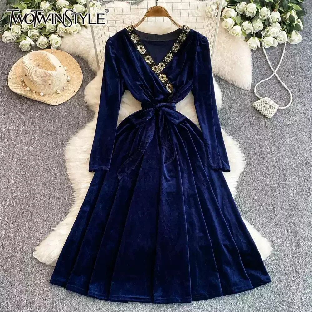 TWOTWINSTYLE Patchwork Appliques Elegant Dress For Women V Neck Long Sleeve Spliced Sashes Fashion Dress Female New KDR523865