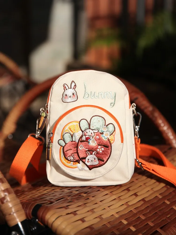 

Милая двухмерная сумка для телефона в китайском стиле, мягкая, с мультяшной морковкой, вышивка, маленькая трехслойная сумка-мессенджер