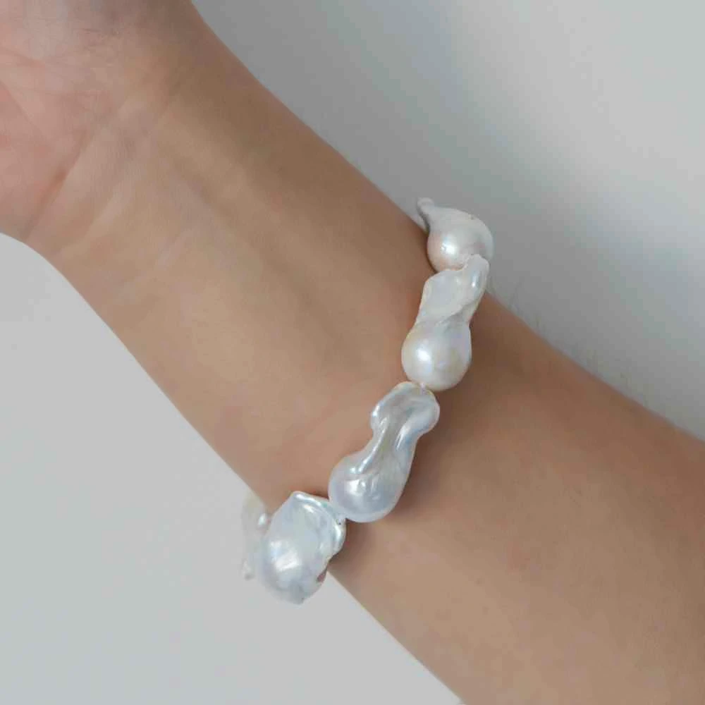 Ladies Large Baroque Bracelet Diameter 17-20mm Natural Freshwater White Pearl Irregular Shape Flame Ball Large Pearl Bracelet