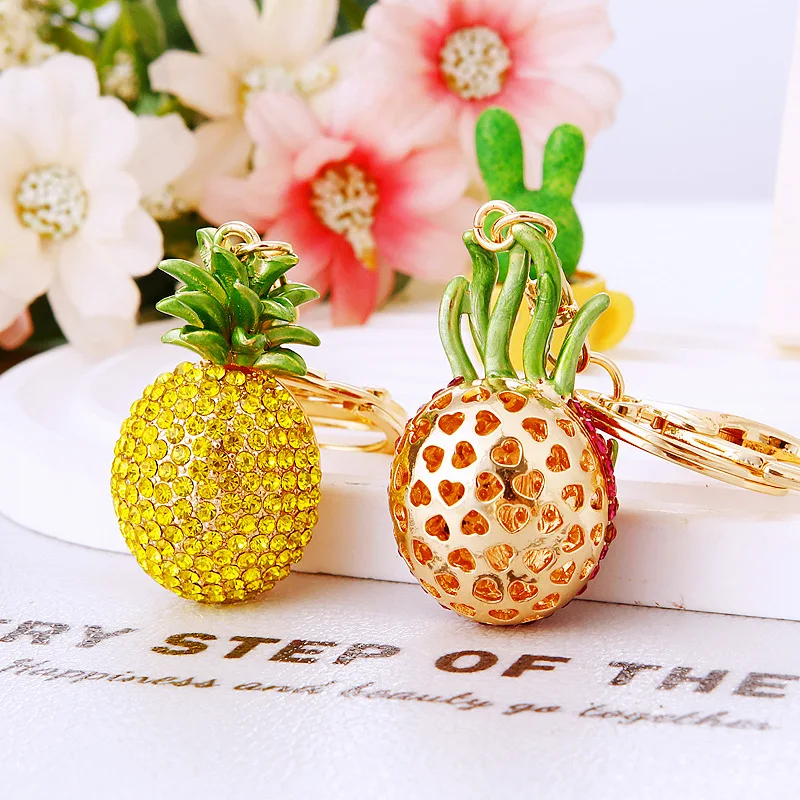 Crystal Full Diamond Fruit Keychain Pineapple/Pitaya Simulation Bag Pendant Fruit Banquet Party Jewelry Accessories