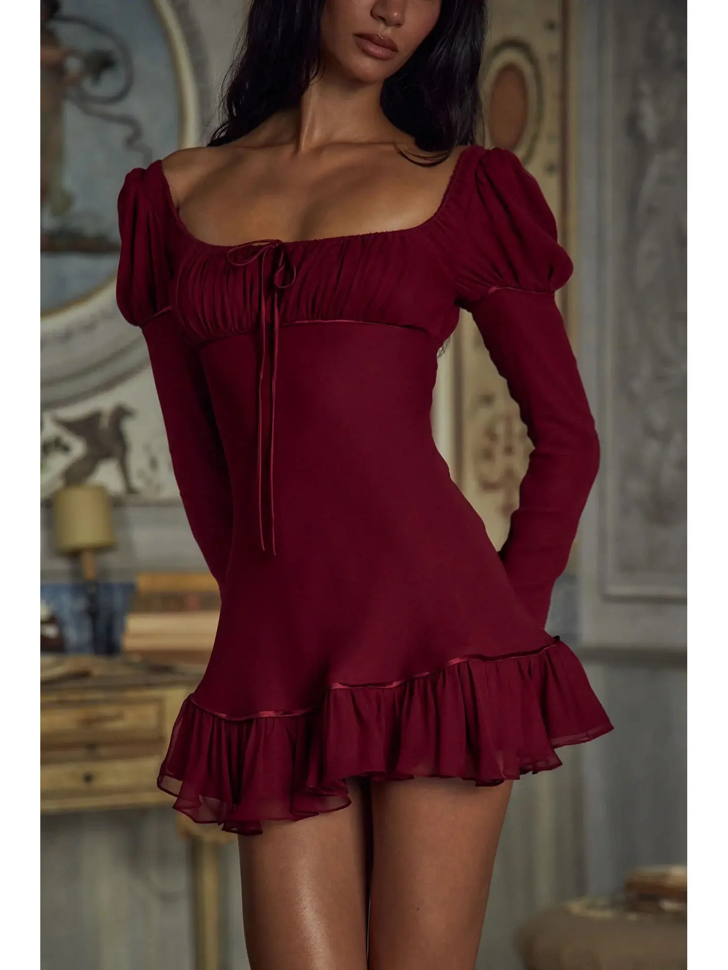 로맨틱 레트로 스퀘어 칼라 긴팔 드레스 디자인 센세이션 슬리밍 순수 욕망 짧은 치마 스트리트 스타일 하이 웨이스트