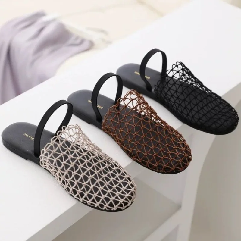 2025 Mesh Slippers Women Falts Summer Luxury Sandals Designer Rome Walking Leisure Round Toe Slingback Outdoor Dress Beach Shoes