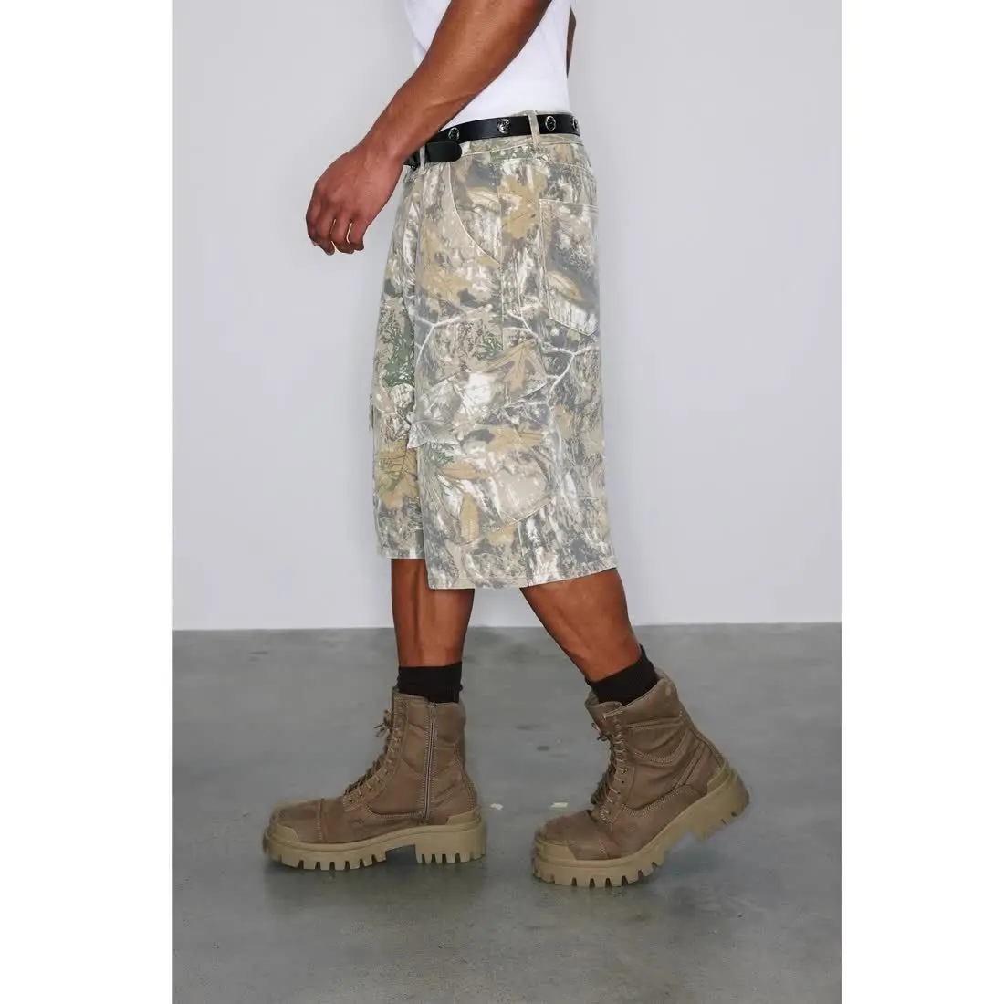 Summer Men's Tree Branch Camouflage Pattern Shorts Cool Boys Wide Leg Vintage Casual Bottom Male High Waist Thin Cropped Pants