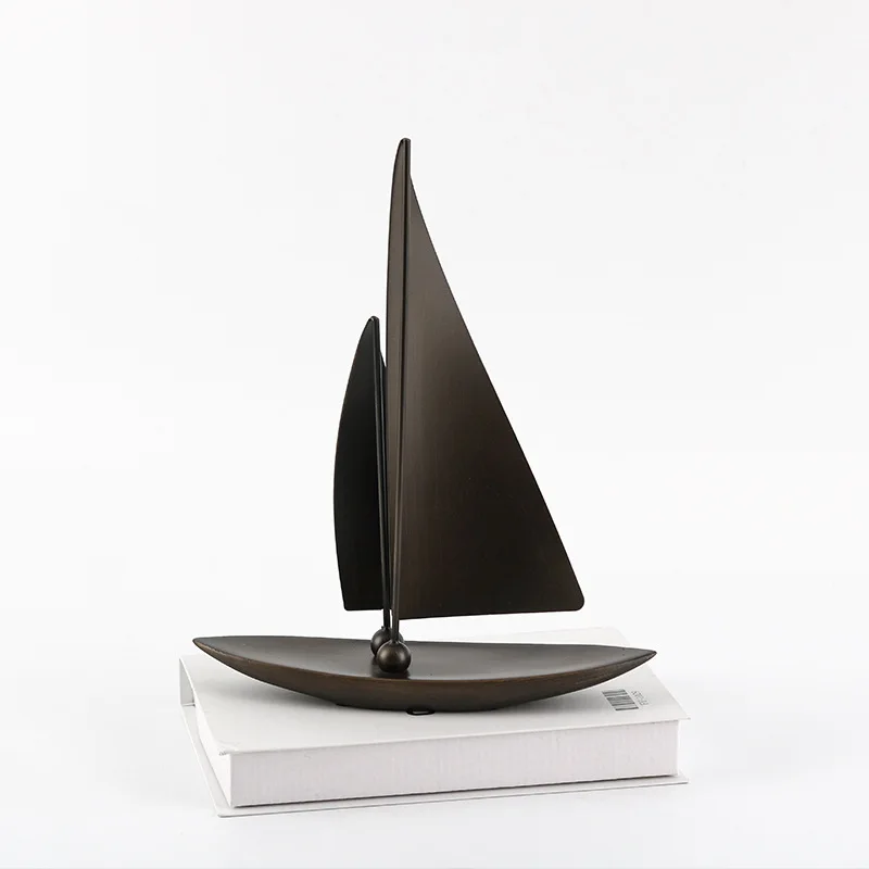Resin Handicrafts Sailing Boat Model Simulated Ship Statue Ship Decorative Figurines Home Decoration Accessories