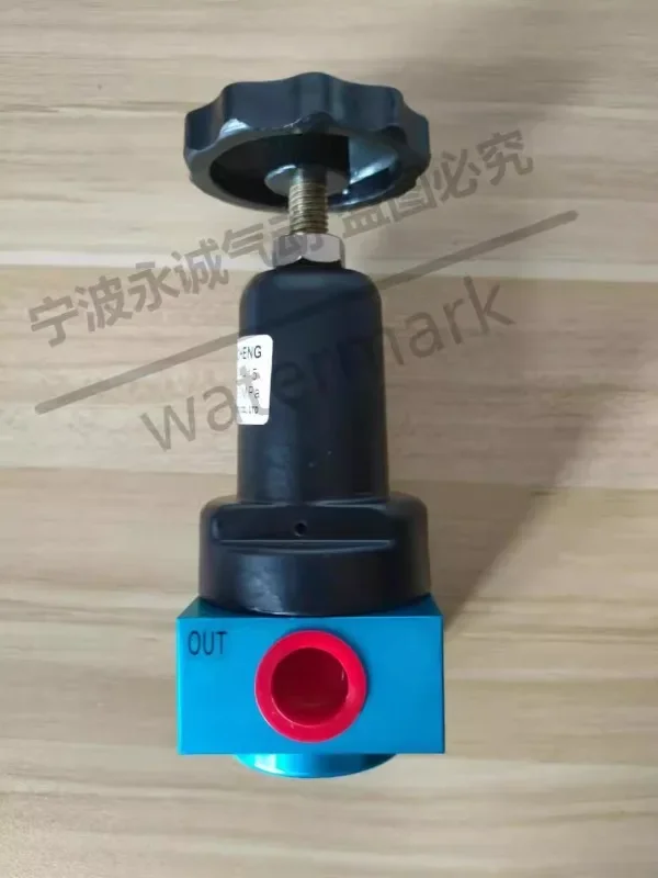 YONGCHENG QTYH-15 High pressure reducing valve solenoid valve action valve blow molding machine accessories