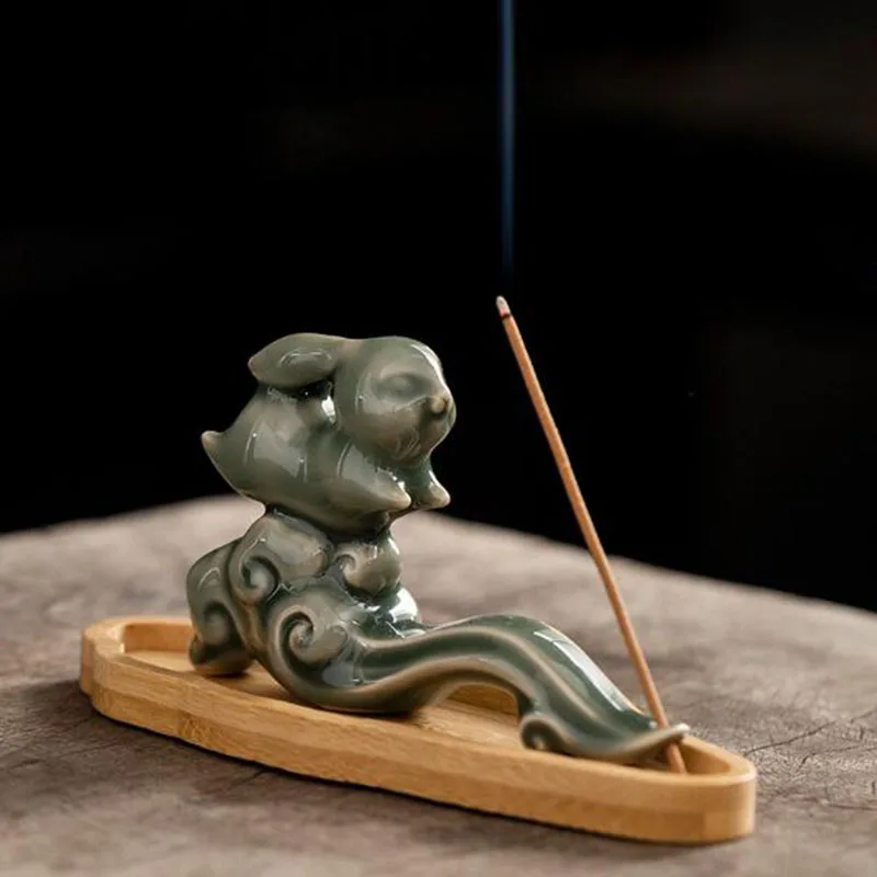 Porcelain Rabbit Auspicious Cloud Fragrance Censer Wood Incense Base Chinese Style Tea Ceremony Incense Burner Home Decor