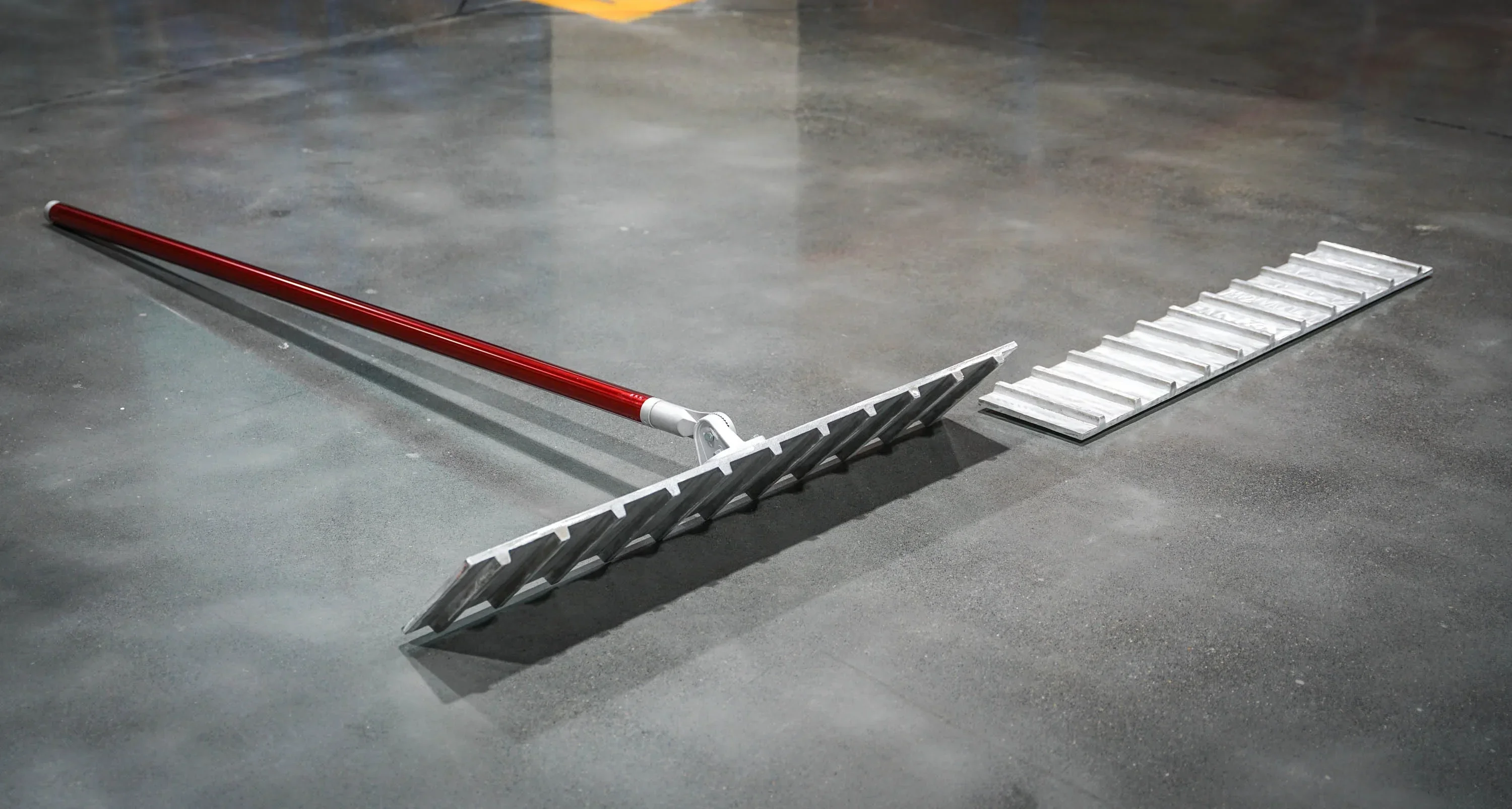 AMF  concrete floor grooving tool Aluminum Alloy Handicap Ramp Bull Float for Grooves trowel