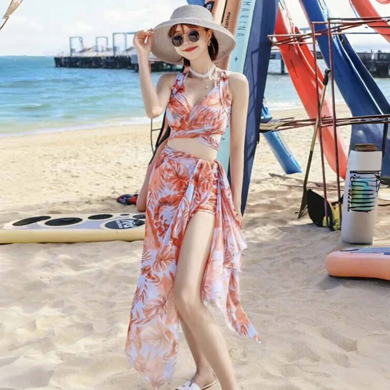 

Женский купальник-бикини из трех предметов: модный, утягивающий, с защитой от солнца, для термальных источников, с раздельным кроем