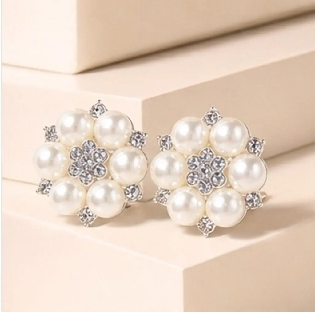 10Pcs Pearl Rhinestone Buttons Flatback Pearl Flower Buttons for Garment Bag Headband Gift Wrap Crafts Flatback Button