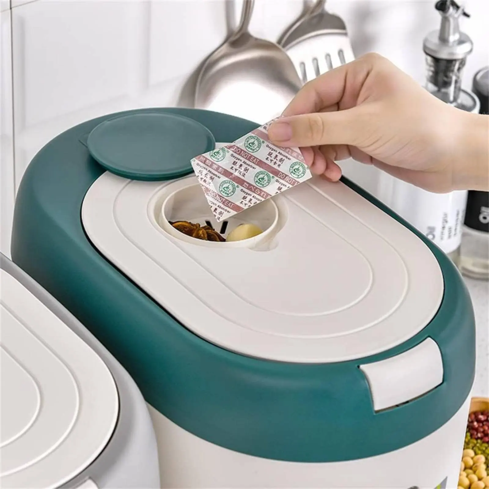 Push Button Flour Canister Large Capacity Rice Storage Container Pet Food Storage Container Moistureresistant for Kitchen