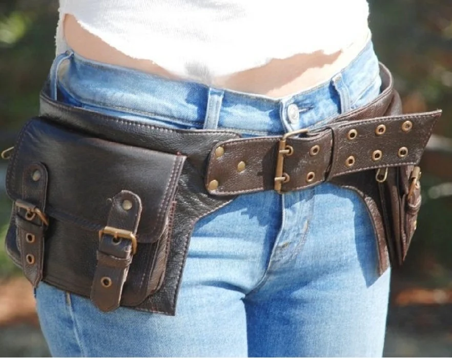 

Retro Belt Bag Hip Bone Bag Unisex Double Pack Motorcycle Style Riding Props Nordic Props Women's Bag PU Leather Decorative S...