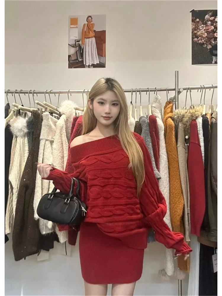 

Faionable Red oulder-baring Top And High-waisted Skirt Set Spring 2026 Casual Wear for Young Women High Elastici