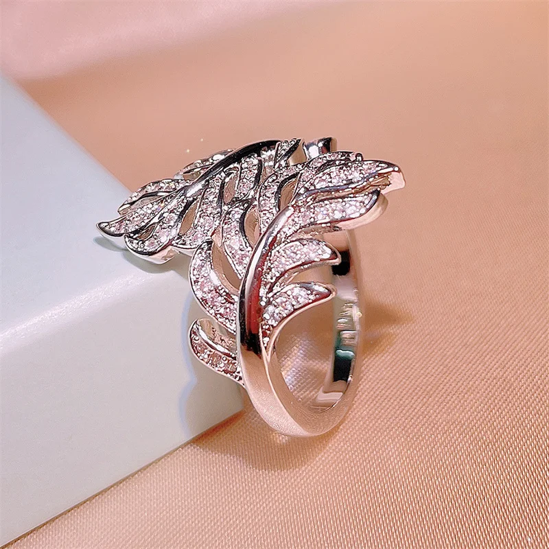 Huitan Fancy Cross Design damski pierścionek z liściem moda wszechstronne kobiece pierścionki wysokiej jakości srebrny trend w kolorze biżuterii prezenty — zdjęcie 5