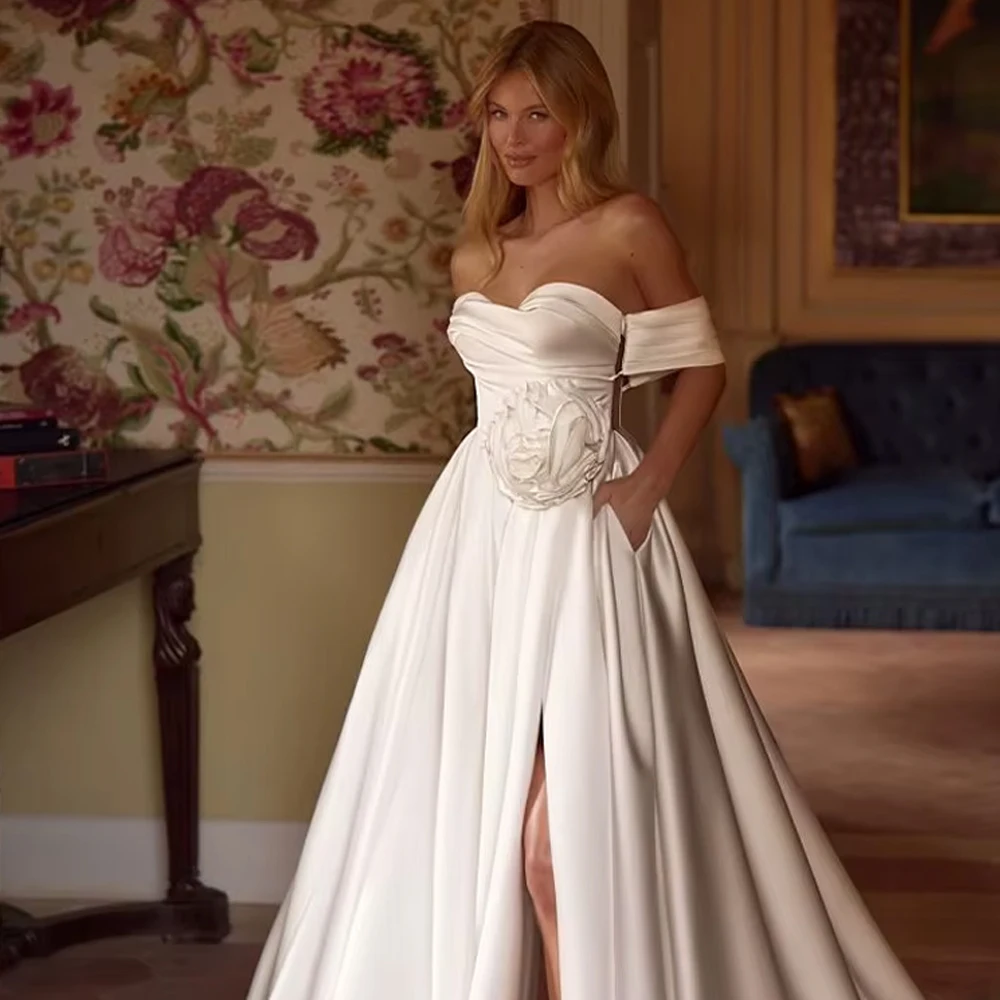 فساتين زفاف ساحرة مخصصة من الساتان للنساء العروس شق قبالة الكتف زهور ثلاثية الأبعاد رداء الأرض - فستان زفاف بطول الأرض