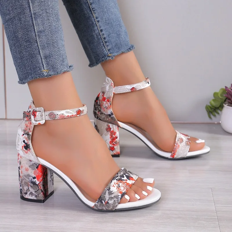 Summer New Chunky Sandals Women\'s Round Head Open Toe Printed Metal Buckle with A Line with Non-slip High Heels