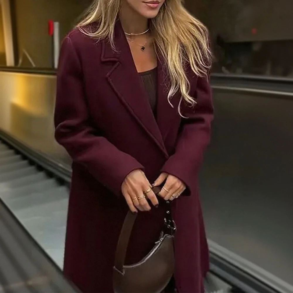 

Женское пальто в повседневном стиле с декоративными элементами, удобная повседневная верхняя одежда для женщин, модная и стильная