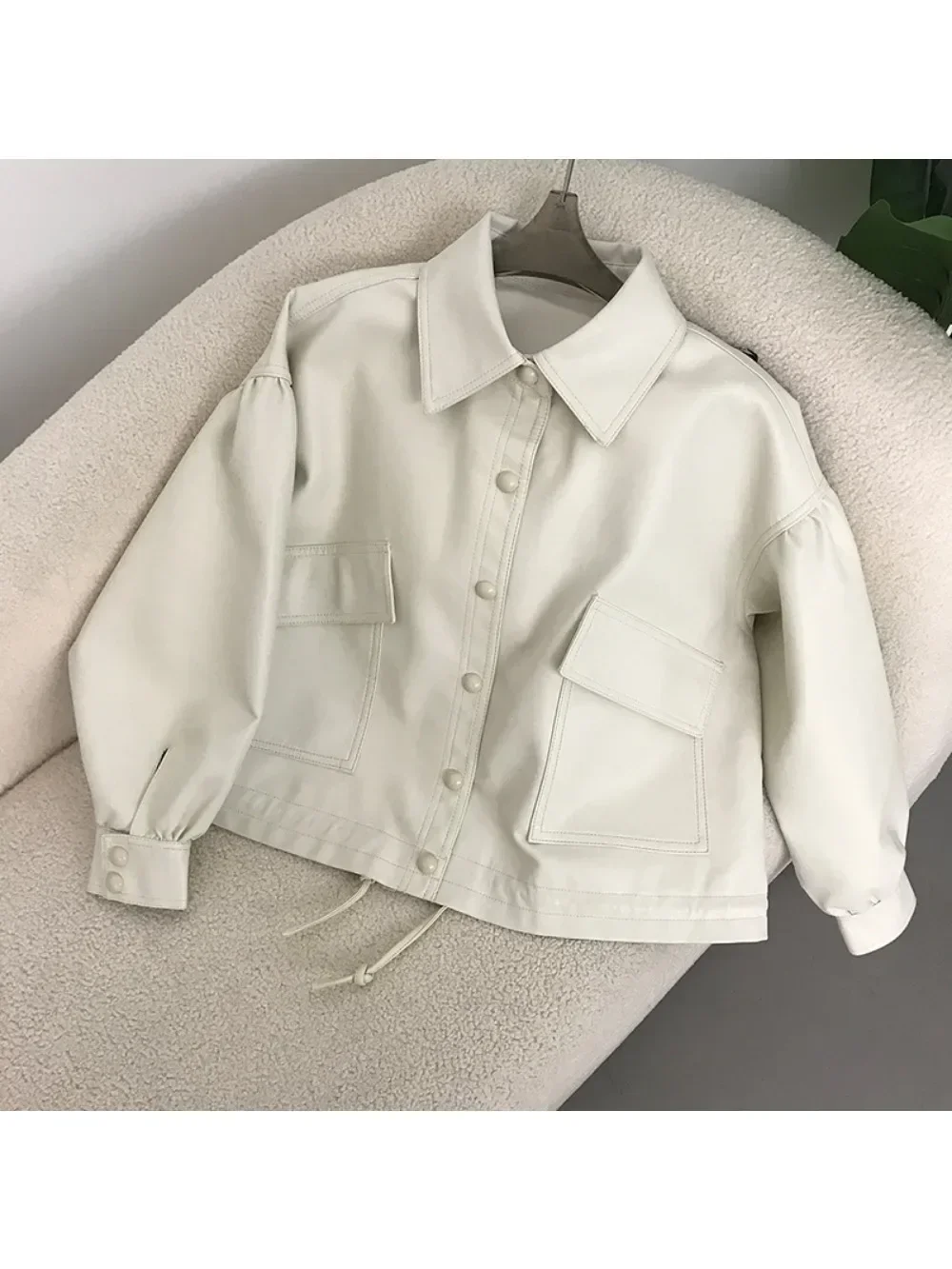 2025年春 フェイクレザー ジャケット レディース ストリートウェア 秋 長袖 ショートコート ルーズ 暖かい モトバイカー アウター アメリカンスタイル