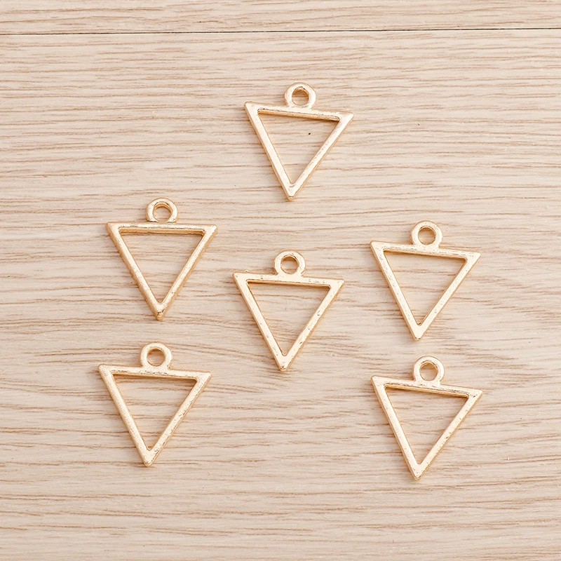 Tusember 20 Stück 20 x 18 mm vergoldete dreieckige Anhänger für Anhänger, Halsketten, Ohrringe, handgefertigter Schmuck, Zubehör, DIY-Handwerk – Detail 6