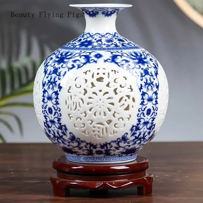 Jingdezhen Blue and White Ceramic vase Living Room Wine Cabinet Modern Simple Vase home accessories  room decor Ceramic Crafts