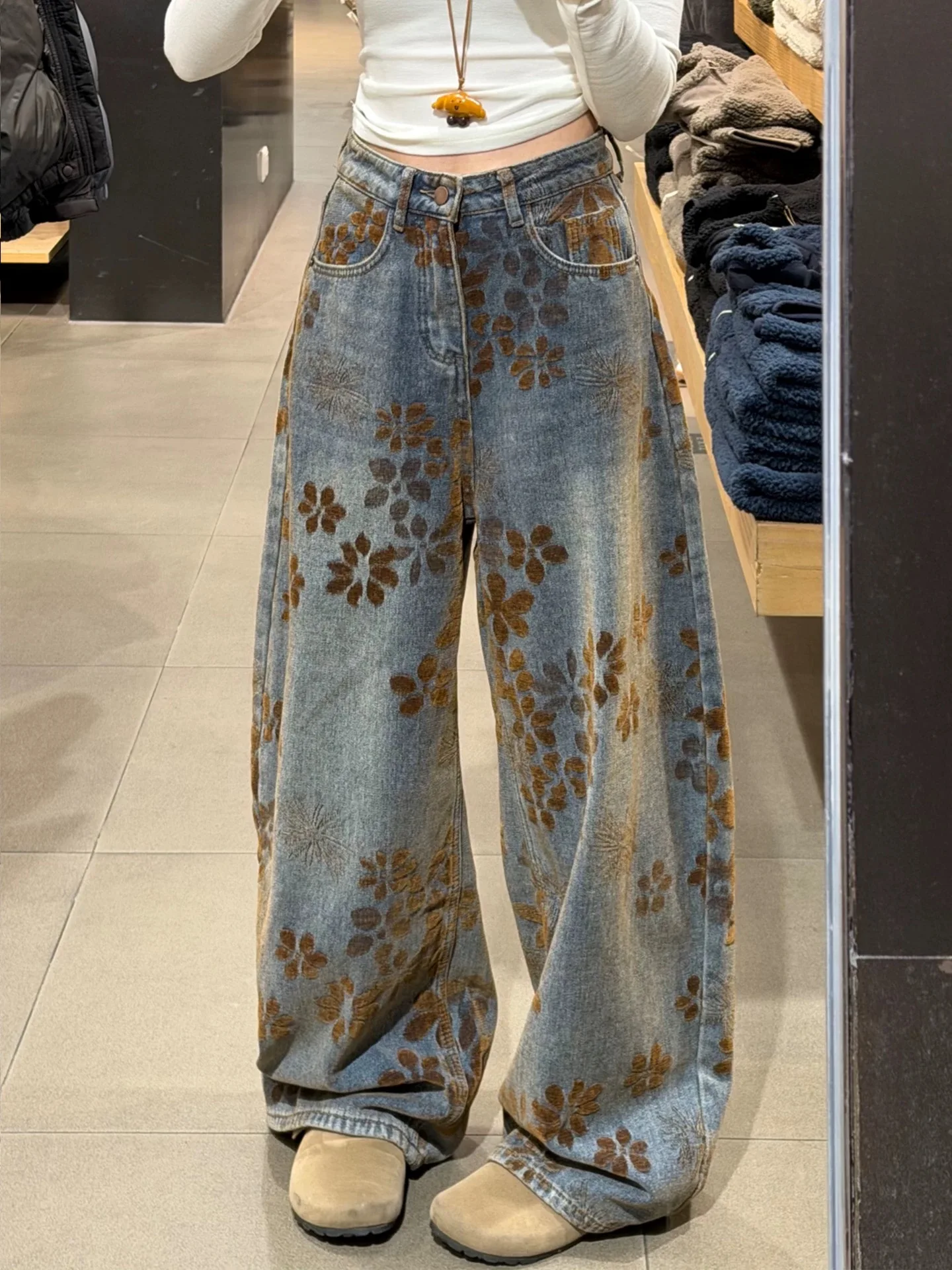 

Женские джинсы больших размеров в стиле ретро с цветочным принтом, модные прямые брюки, осенне-зимние свободные драпированные широкие брюки с высокой талией, без стрейча