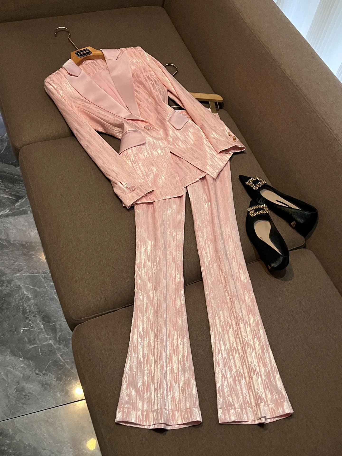

Versatile Pink Suit Set Casual Professional Spring 2026 New Korean Style Career Outerwear P411 Quality Fashion Ladies Suit