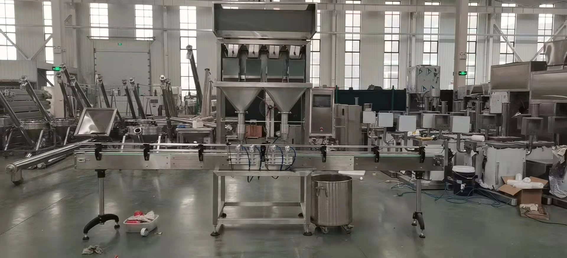 Hot Sale Servo Motor Auger Powder Filler /  Dry Powder Filling Machine