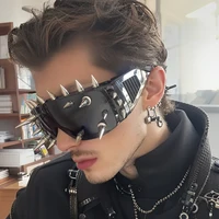 Gafas de sol Cyberpunk Demon con remaches de Metal para fiesta, gafas de sol Steampunk Punk para mujeres y hombres, gafas de sol de diseñador, gafas de sombra