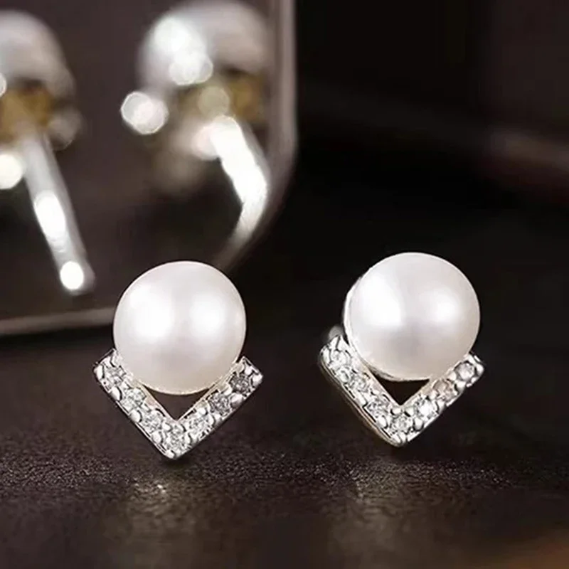 Huitan Novel V Design Stud Earrings with Imitation Pearl Women Elegant Versatile Piercing Accessories Exquisite Wedding Jewelry