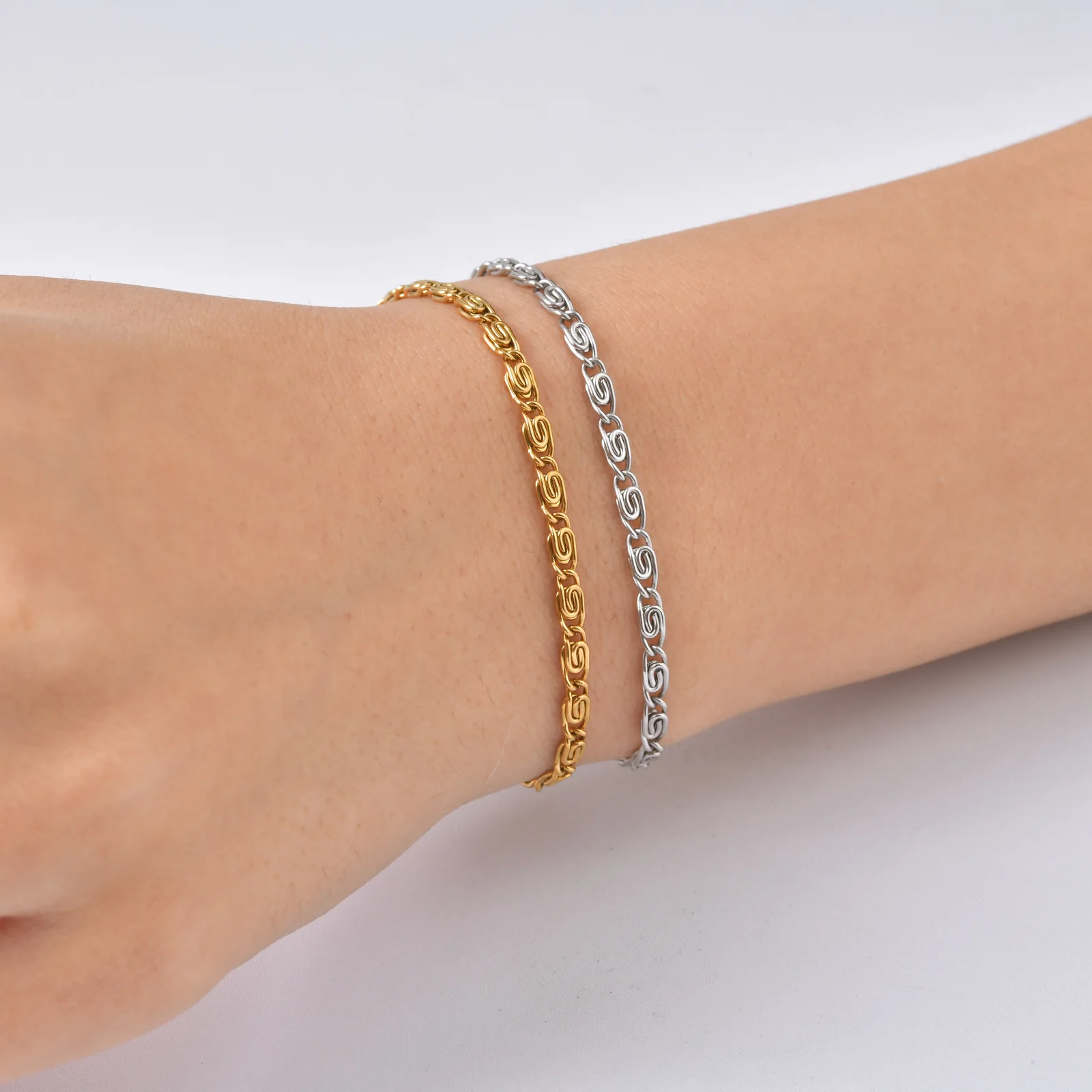 Lässiges Büroklammer-Kettenarmband für Herren, Verstellbare Edelstahl-Armbänder, Dezenter Minimalistischer Schmuck als Geschenk – Detail 4