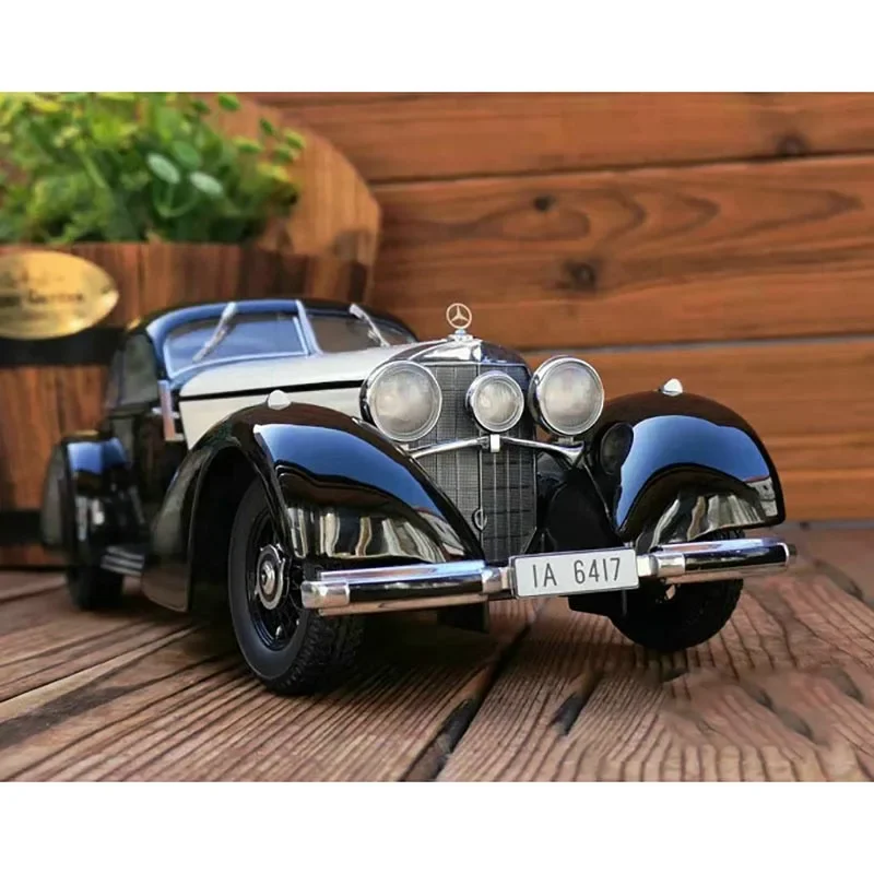 Diecast 1:18 Scale 540K 1938 Classic Car Alloy Collection Decoration Model Souvenir Display Ornaments