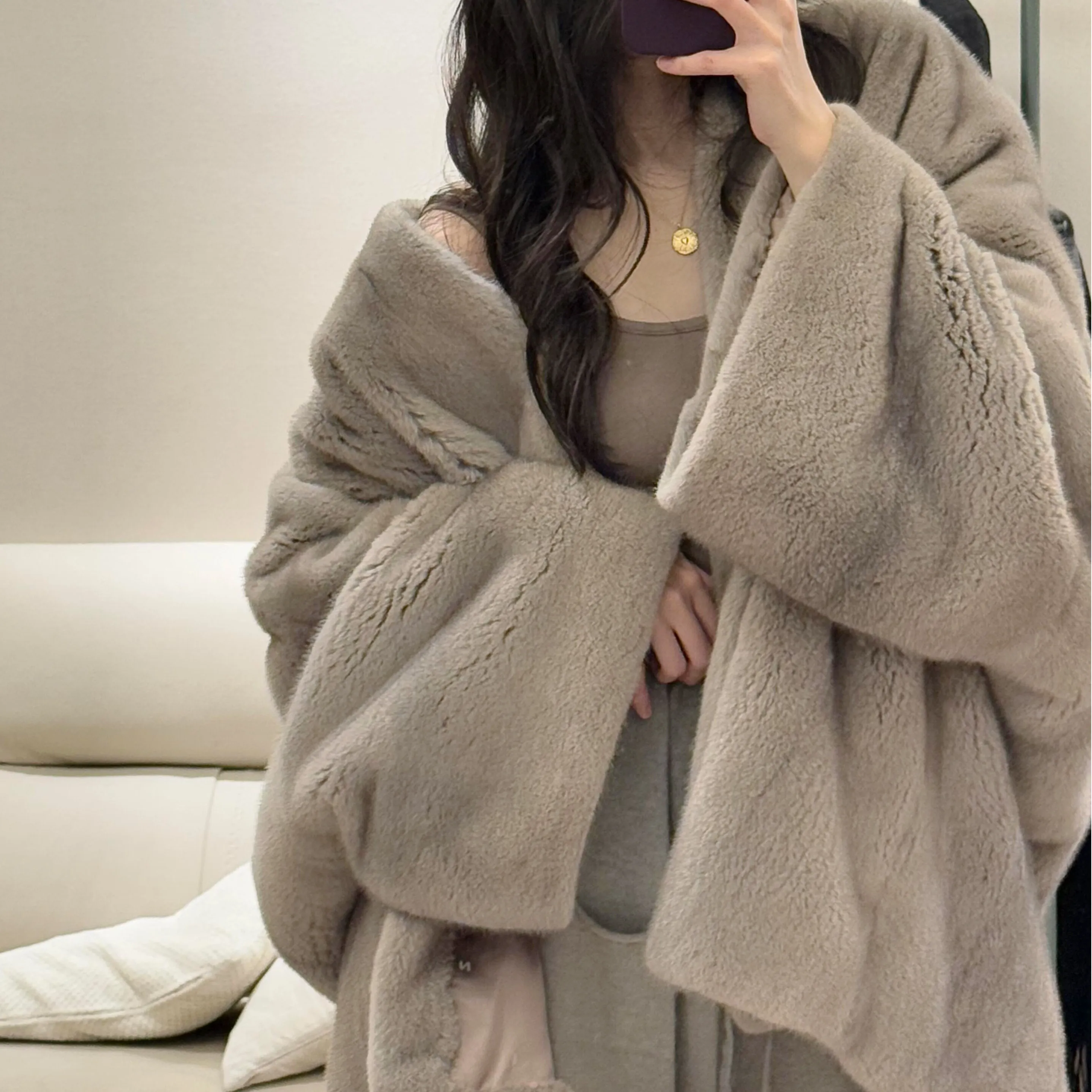 Lautaro Winter Luxury Elegant Thick Warm Soft Brown Bat Sleeved Faux Mink Fur Coat Women with V Neck Stylish Chic Fluffy Jacket